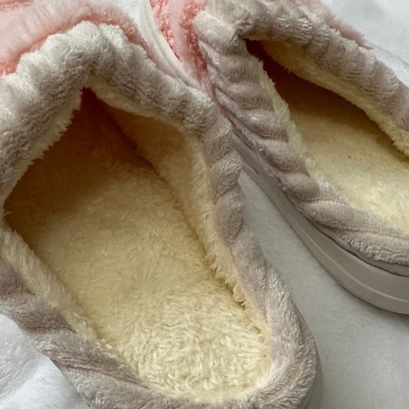 Pink and Cream Fuzzy Slippers - Picture 3 of 4